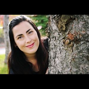 Meet your Posher, Celina